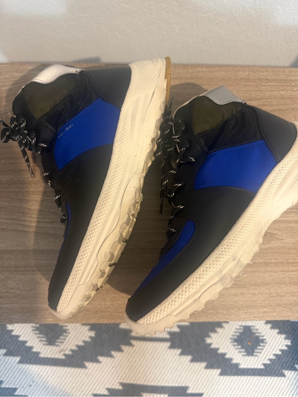 Coach Cream and Black Canvas Sneaker Interior - Picture 5 of 6